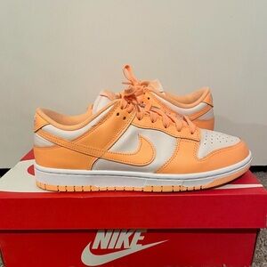 NIKE peaches and cream dunks